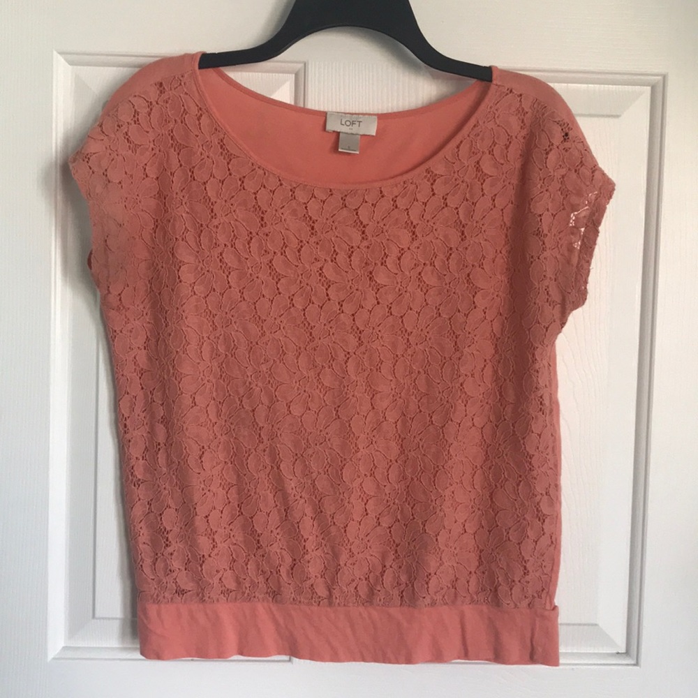 Loft flower lace top with mini sleeves